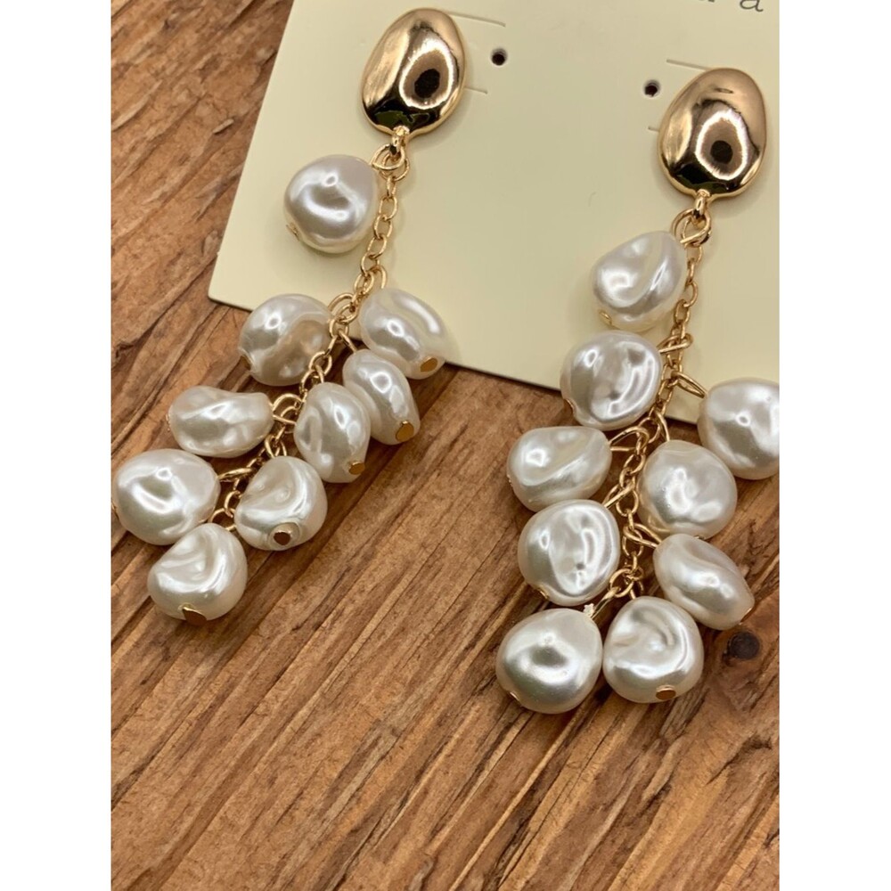 A. New Day Gold Tone Cluster Faux White Baroque Pearl Drop Dangle Earrings